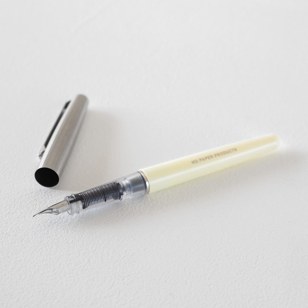 Midori MD Fountain Pen - M (Medium)